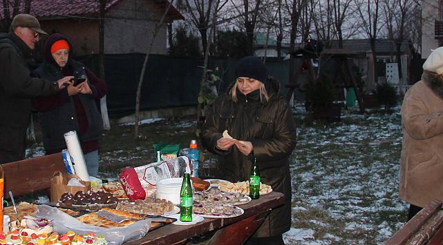 17 dec - intalnire intre vecini